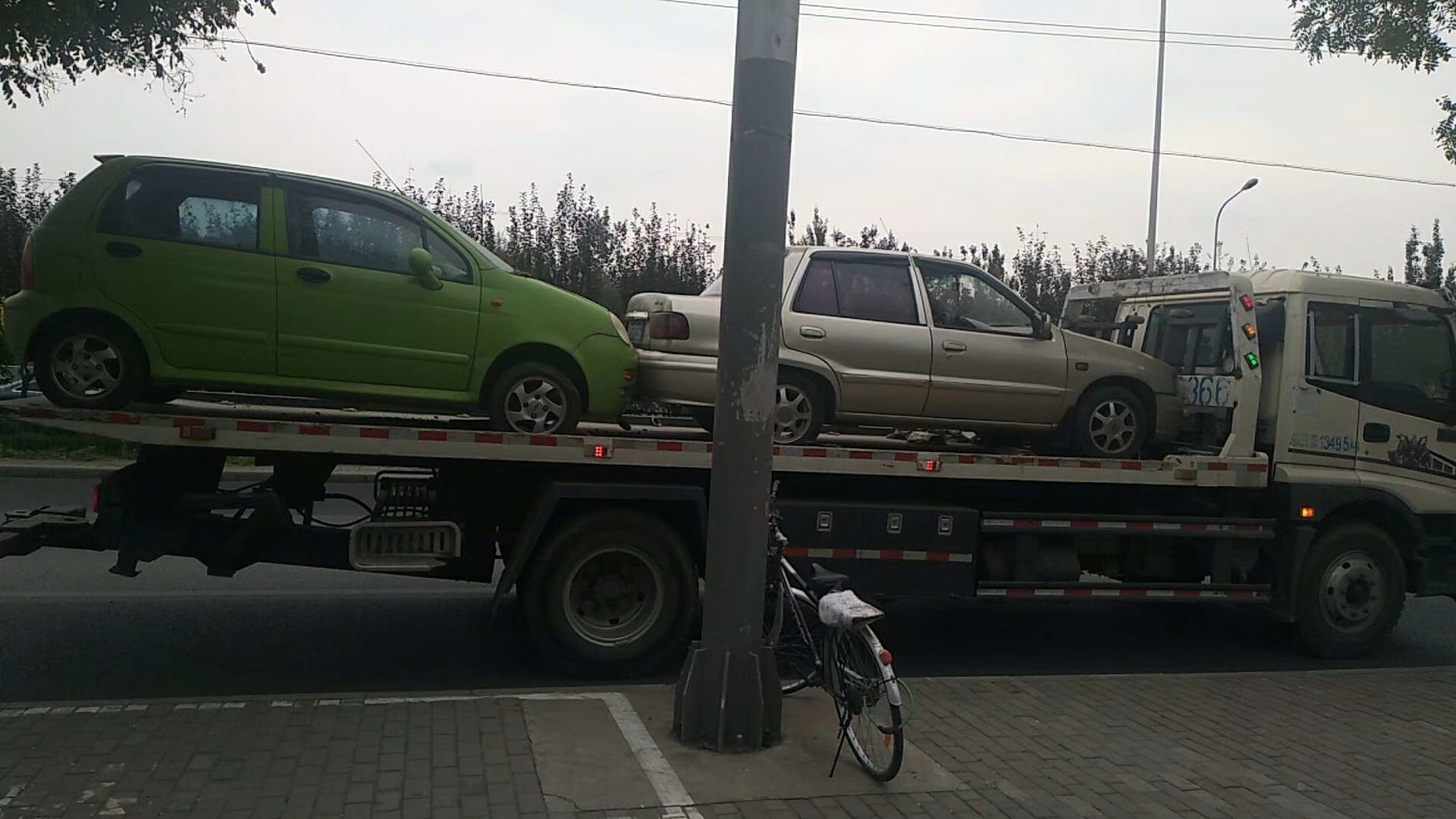 新乡机动车拆解厂免费上门拖车